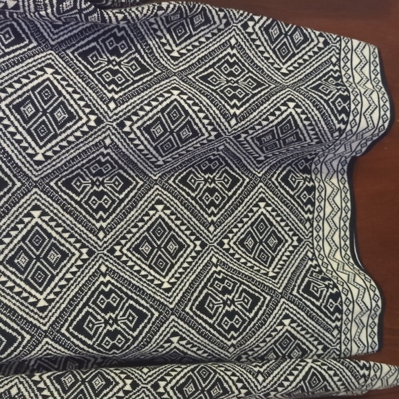 Max Mara Weekend Merino Wool High Quality Thick Black & White Sweater Size Med - Picture 3 of 12